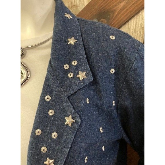 Blue Jean Jacket with Fabulous embellishments size M - Picture 8 of 8